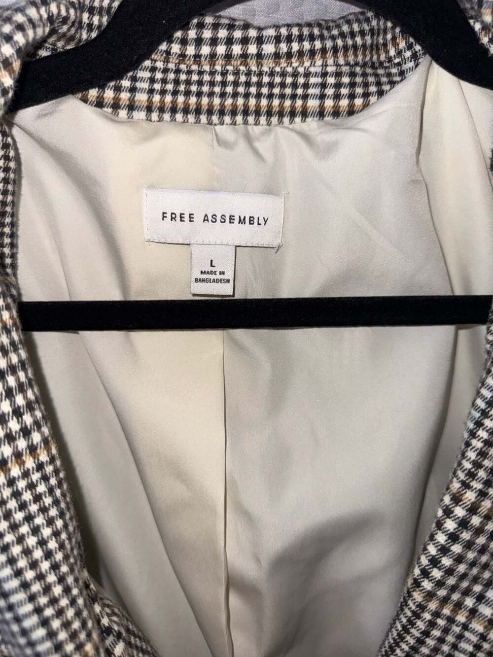 Free Assembly Women's Plaid Checkered Blazer - Picture 3 of 3